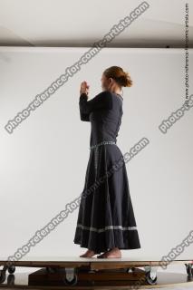 middle class medieval woman vinga 03c