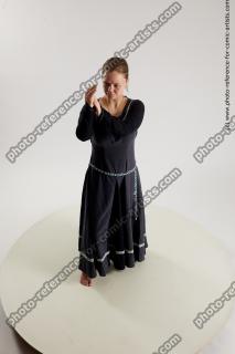 middle class medieval woman vinga 14a