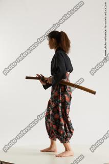 japanese woman in kimono with sword saori 07b