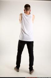 Oscar Dual Pistol Pose 