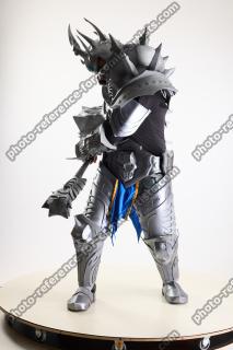 Yelvik Cosplay LichKing Fight Pose With Mace