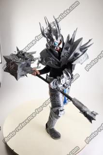 Yelvik Cosplay LichKing Fight Pose With Mace