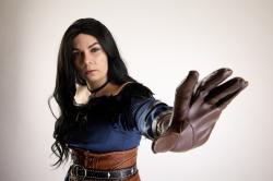Moira Cosplay Yennefer Standing Pose